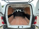 Peugeot Partner SWB L1H1 Low Roof Professional Air Con EURO 6 NO VAT 10