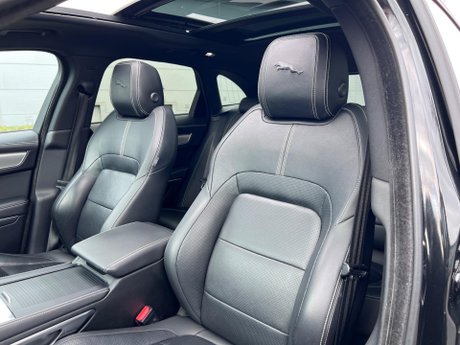 Jaguar F-Pace 2.0 D200 MHEV R-Dynamic SE Auto AWD Euro 6 (s/s) 5dr 31