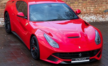 Ferrari F12 Berlinetta 8