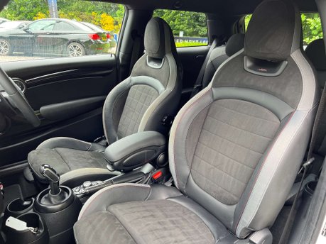 Mini Hatch 2.0 John Cooper Works Auto 3dr 39