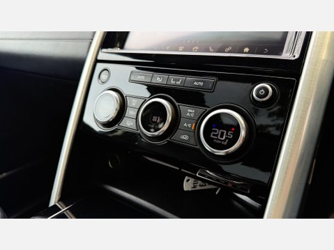 Land Rover Discovery SDV6 HSE LUXURY 49