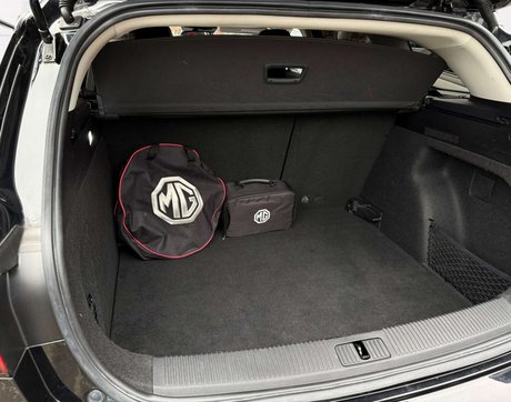 MG MG5 61.1kWh Exclusive Long Range 18