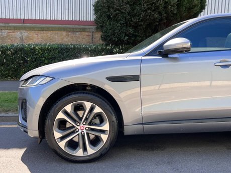 Jaguar F-Pace 2.0 D200 MHEV R-Dynamic HSE Auto AWD Euro 6 (s/s) 5dr 60