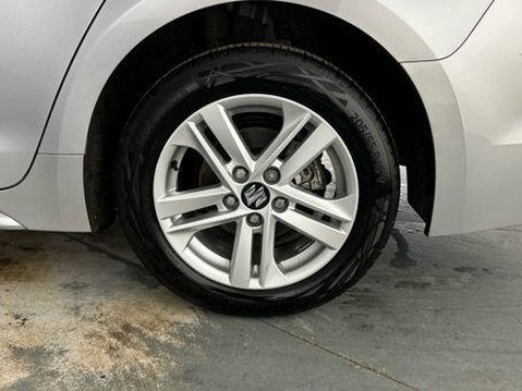 Suzuki Swace MOTION 7