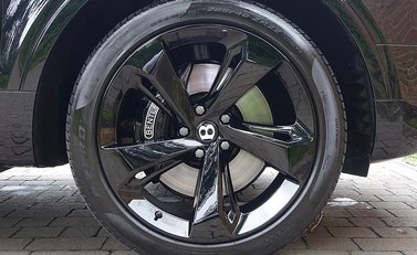 Bentley Bentayga 2