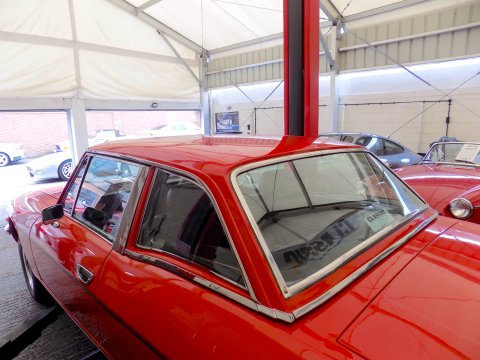 Triumph Stag MKII Automatic 32