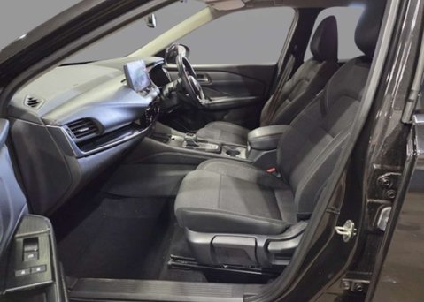 Nissan Qashqai 1.3 DIG-T MHEV N-Connecta SUV 5dr Petrol Hybrid XTRON Euro 6 (s/s) (158 ps) 10