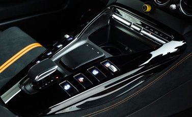 Mercedes-Benz Amg GT Black Series 12