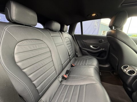 Mercedes-Benz EQC EQC 400 80kWh AMG Line (Premium Plus) SUV 5dr Electric Auto 4MATIC (408 ps) 26