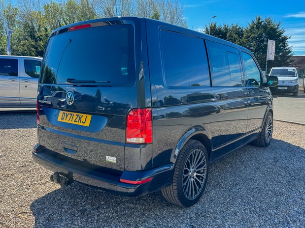 Volkswagen Transporter Crew Cab SWB L1H1 Highline T32 Air Con Alloys Sensors Tow Bar EURO 6 7