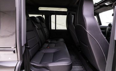 Land Rover Defender 110 XS 12