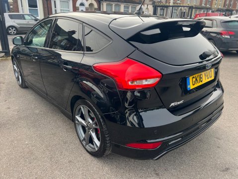Ford Focus 1.0T EcoBoost ST-Line X Euro 6 (s/s) 5dr 4