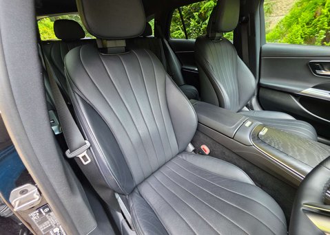 Mercedes-Benz E Class 2.0 E 300 AMG LINE Advanced E Auto 5dr 31