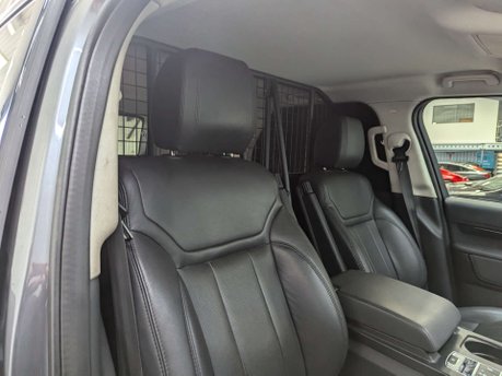 Land Rover Discovery 3.0 Discovery SE SDV6 Auto 4WD 48