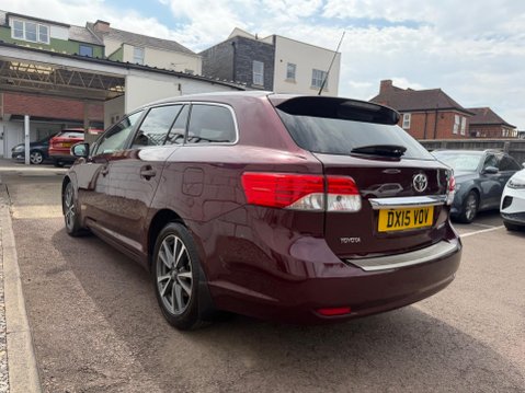 Toyota Avensis 2.0 D-4D Icon Business Edition Tourer Euro 5 5dr 20