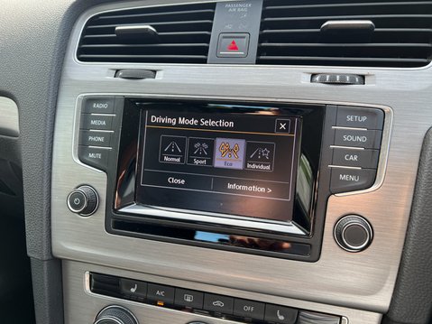 Volkswagen Golf Golf Match Tdi Bluemotion Technology 32