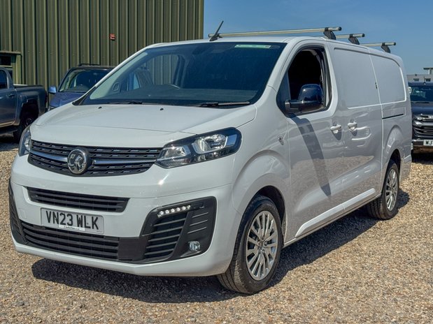 Vauxhall Vivaro LWB L2H1 [SOLD MM] Low Roof Pro F2900 Air Con Nav Sensors EURO 6 2