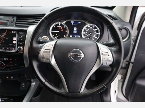 Nissan Navara 2.3 Navara Tekna dCi Auto 4WD 5dr 41