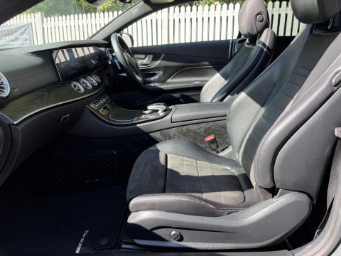 Mercedes-Benz E Class E 300 AMG LINE PREMIUM 46