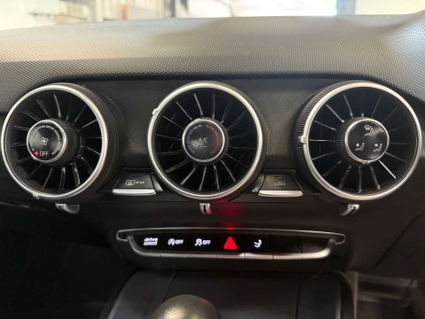 Audi TT TTS TFSI QUATTRO 22