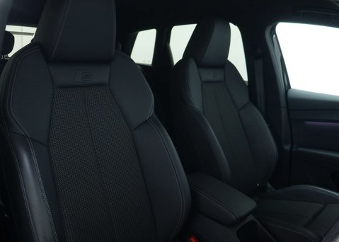 Audi Q4 50 S line SUV 5dr Electric Auto quattro 82kWh (299 ps) 46