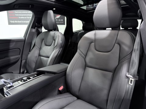 Volvo XC60 B5 ULTRA BLACK EDITION AWD 57