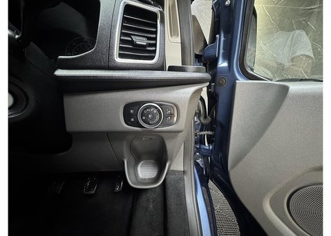 Ford Transit Custom 2.0 300 EcoBlue Limited Crew Van Double Cab 5dr Diesel Manual L1 H1 Euro 6 41