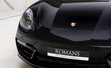 Porsche Panamera Turbo 22