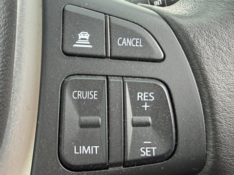 Suzuki Vitara 1.6 SZ5 5dr 31