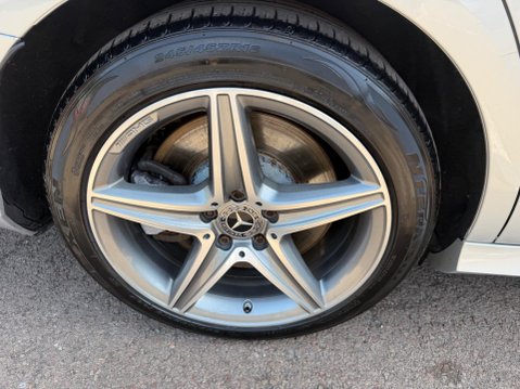 Mercedes-Benz E Class 2.0 E300de 13.5kWh AMG Line (Premium) G-Tronic+ Euro 6 (s/s) 5dr 67
