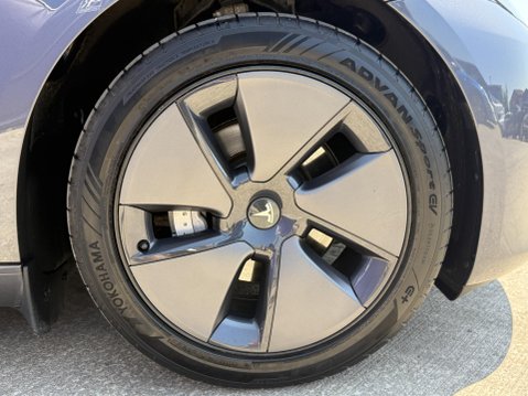 Tesla Model 3 Saloon 4dr Electric Auto RWD (241 bhp) 14