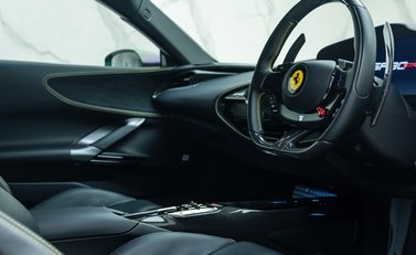 Ferrari SF90 Stradale 13