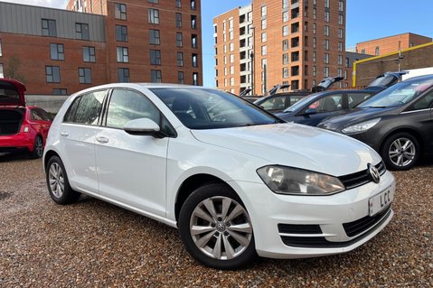 Volkswagen Golf 1.6 SE TDI BLUEMOTION TECHNOLOGY.. FULL HISTORY INC CAMBELT..£20.00 R/TAX. 