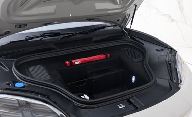 Porsche Macan Turbo Electric 45