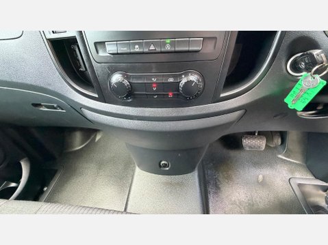 Mercedes-Benz Vito 116 PREMIUM L1 33