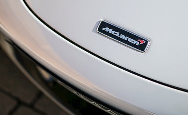 McLaren 720S Performance 28