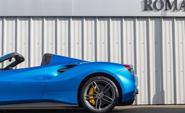 Ferrari 488 Spider 35