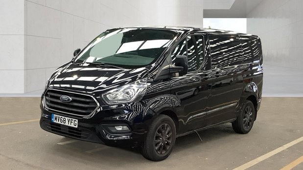 Ford Transit Custom SWB L1H1 Low Roof Limited 300 Air Con Alloys Sensors EURO 6 NO VAT 1