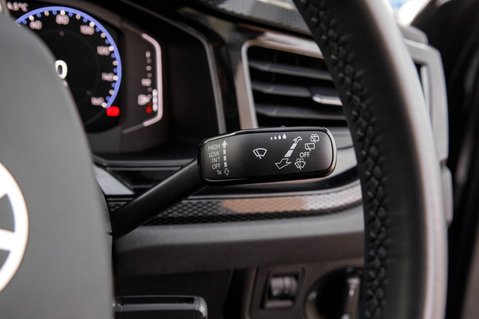 Volkswagen Polo LIFE TSI 17