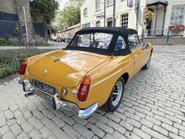 MG B ROADSTER 66