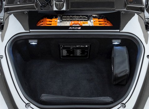 Ferrari SF90 Stradale 36