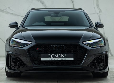 Audi RS4 Avant CARBON BLACK 7