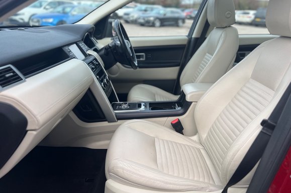 Land Rover Discovery Sport 2.2 SD4 HSE LUXURY AUTOMATIC 32