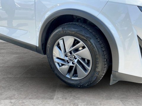Nissan Qashqai 1.3 DIG-T MHEV Acenta Premium SUV 5dr Petrol Hybrid Manual Euro 6 (s/s) (14 9