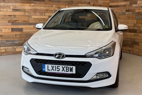 Hyundai i20 1.2 Blue Drive SE Hatchback 5dr Petrol Manual Euro 6 (s/s) (84 ps) 34