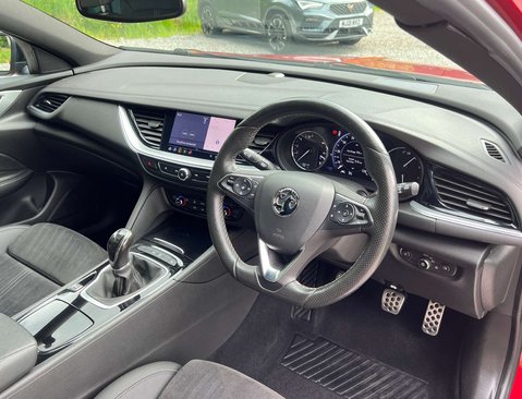 Vauxhall Insignia 1.5 Insignia Ultimate Nav TD 5dr 16