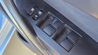 Toyota Auris 1.6 V-Matic Sport Hatchback 5dr Petrol Multidrive S Euro 5 (132 ps) 25