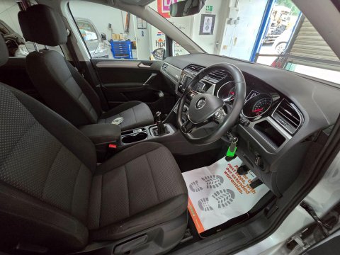 Volkswagen Touran 1.6 TDI BlueMotion Tech SE Euro 6 (s/s) 5dr 3