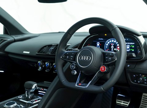 Audi R8 V10 Performance Carbon Black 9