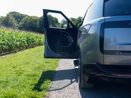 Land Rover Range Rover P440e SE 7